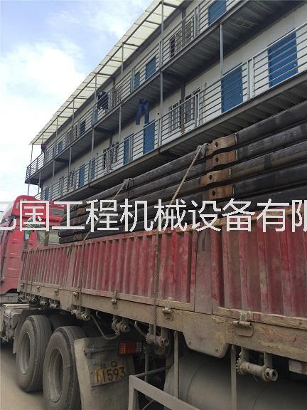 400多塊路基箱運往舟曲救災
